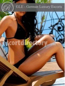 escorts Steffi