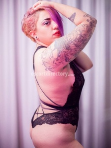 escorts Violette Gunn