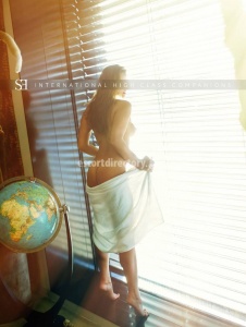escorts Alessa