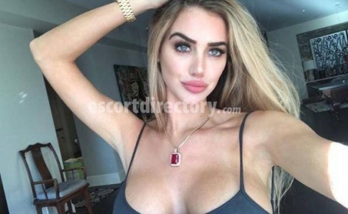 escorts Sydney and Regan