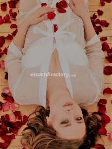 escorts Angelique Bouchard