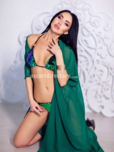 escorts Julia Erotica