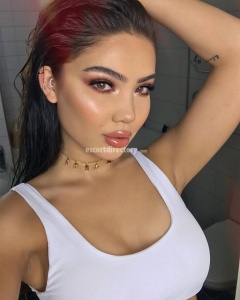 escorts Classy Girls Home