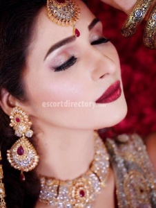 escorts Deepika Raut