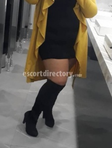 escorts LatifaXO