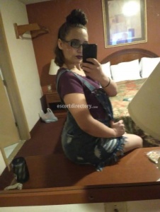 escorts Alina Mae