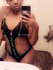 escorts NishaSoChocolate