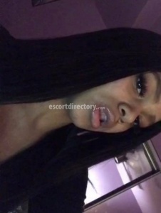 escorts Cloetheheaddoctor