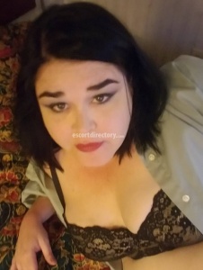 escorts Mika Moore