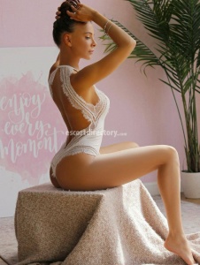 escorts Nicole