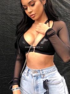 escorts Violet Rose