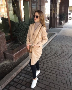 escorts Eva