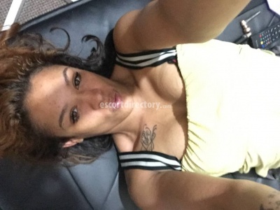 escorts X Yasmeena X