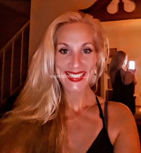 escorts ClassicBlondeBeauty