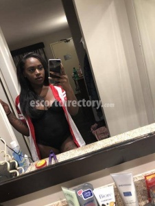 escorts Kourtney Love