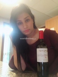 escorts Miss Mahi Khanna