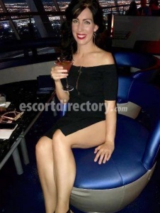 escorts Christin SOCCER MOM