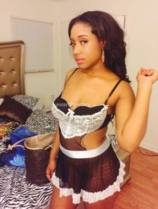 escorts Cinnamon apple