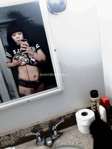 escorts Mia Ready To Please