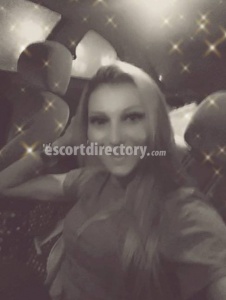 escorts Courtney XO