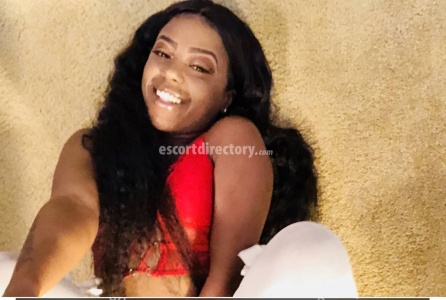 escorts Mya Lee Petite Princess