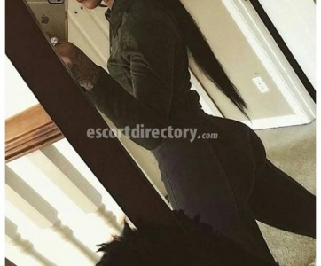 escorts Camile