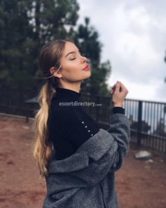 escorts Naomi
