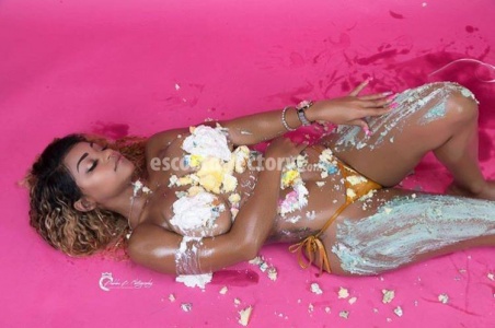 escorts CurlyRedd