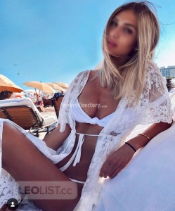 escorts Natasha 514-277-1828