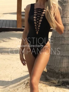 escorts Yvette Delova