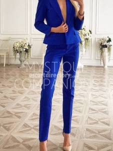 escorts Yvette Delova