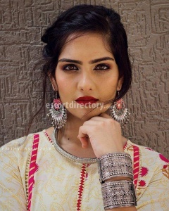 escorts Daizy Sah