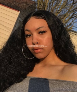 escorts Monae