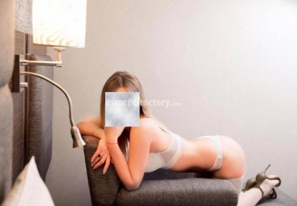 escorts KristiNa