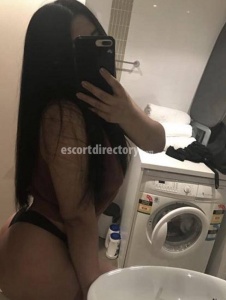 escorts Xtina