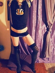 escorts Ivory Vine