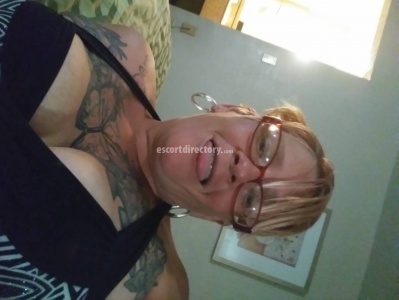 escorts Supremeslut1