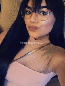 escorts Selena Guzman