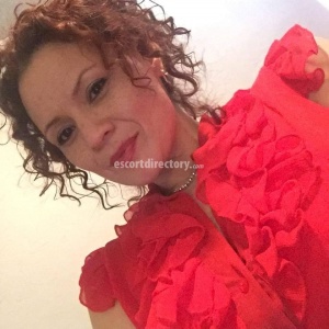 escorts Roxi1