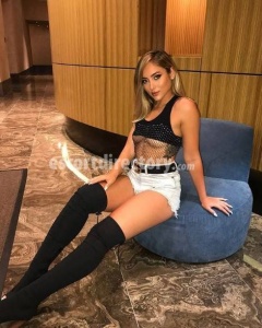 escorts Zoey and Jaz