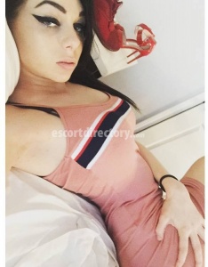 escorts Ashley the Snow Bunny