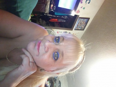 escorts Blondyee06