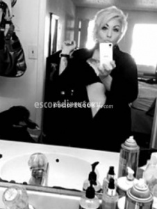 escorts Majestic Monroe