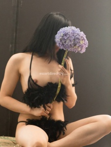 escorts Ophelia Zin