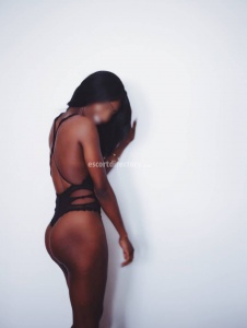 escorts Audrey Nixon