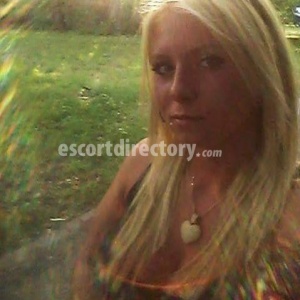 escorts Courtney Holiday