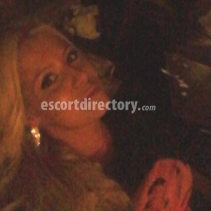 escorts Courtney Holiday