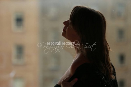 escorts Olivia Twist