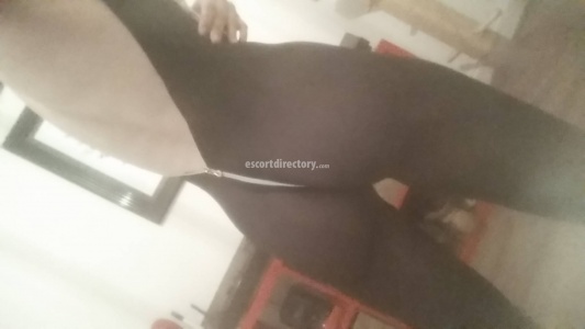 escorts Julie87