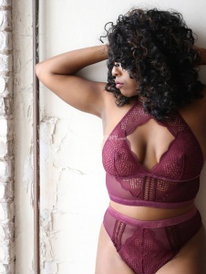 escorts Andrea Davis